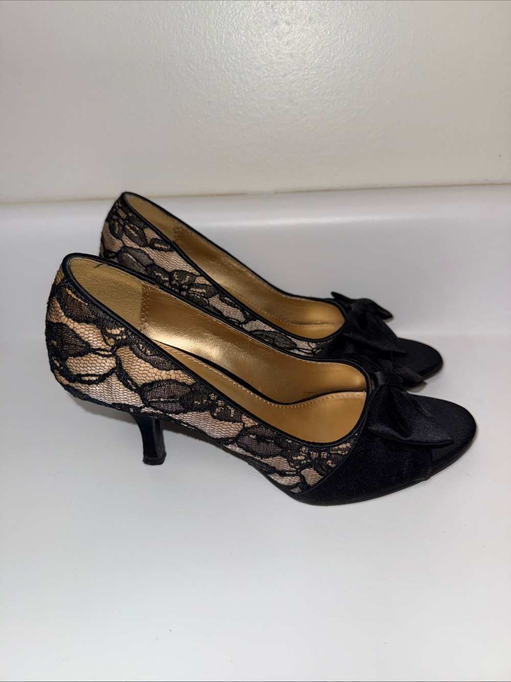 FIONI Clothing Black Lace Peep-Toe Heels with Bow Accent
